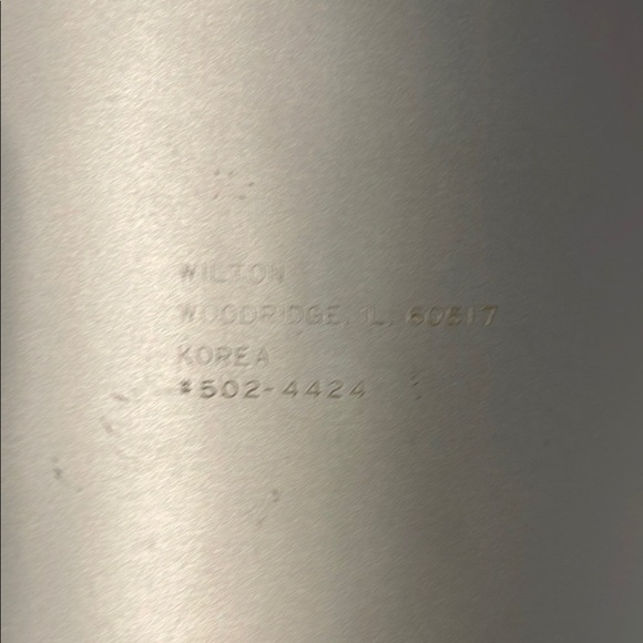 Wilton Silver Bakeware Set with Satin Finish - Picture 2 of 3